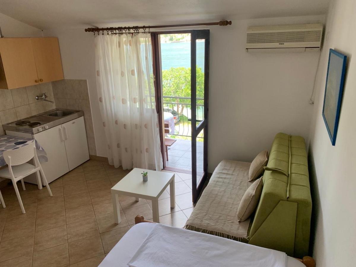 Apartmani Ivana Tivat Exterior photo