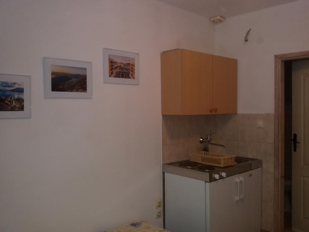 Apartmani Ivana Tivat Exterior photo